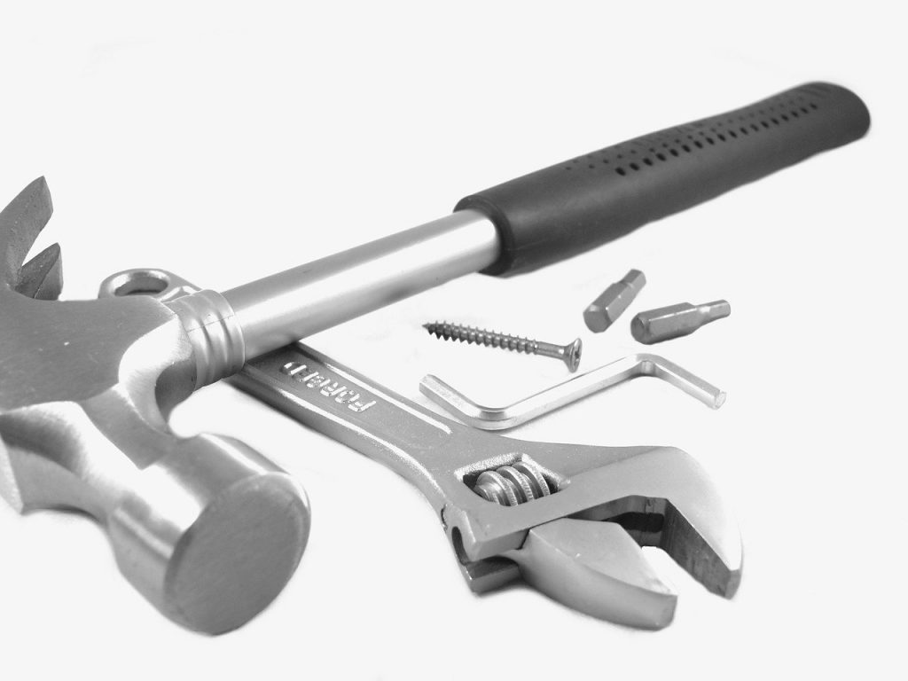 Werkzeug Hammer Nagel Zange Aufbewahung Ordnung Schutz Werkstatt